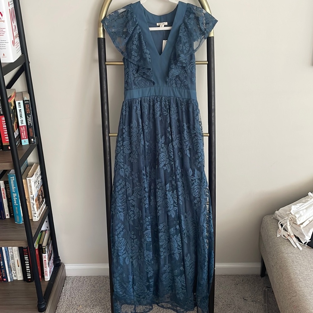 NWT Size XS lacy blue dress